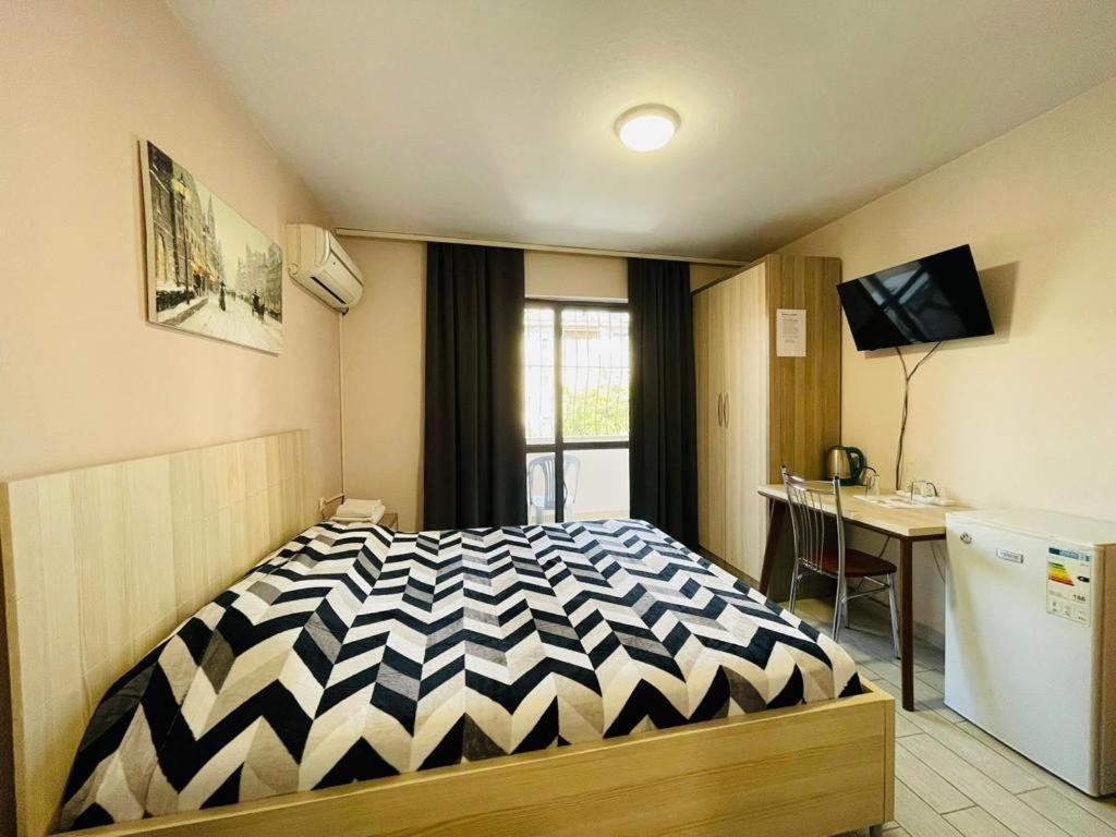 Urban Life Tirana- Economy Rooms Екстер'єр фото